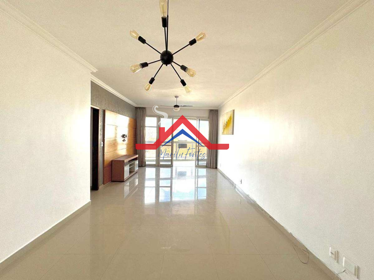 Apartamento em Cabo Frio, Vila Nova, com 3 quartos, 155m²