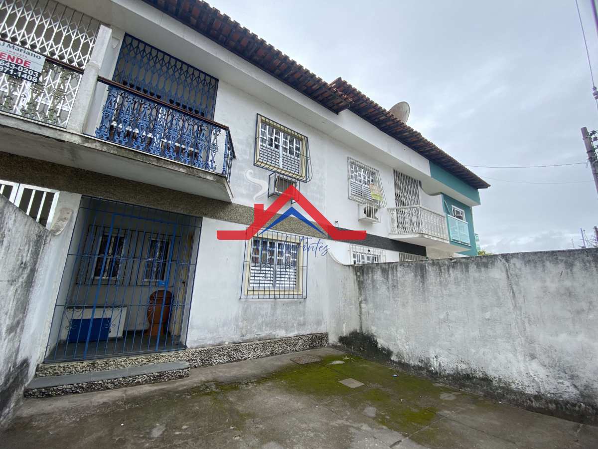 Casa à venda em Cabo Frio, Centro, com 4 quartos, 90m² - Marilu Fontes
