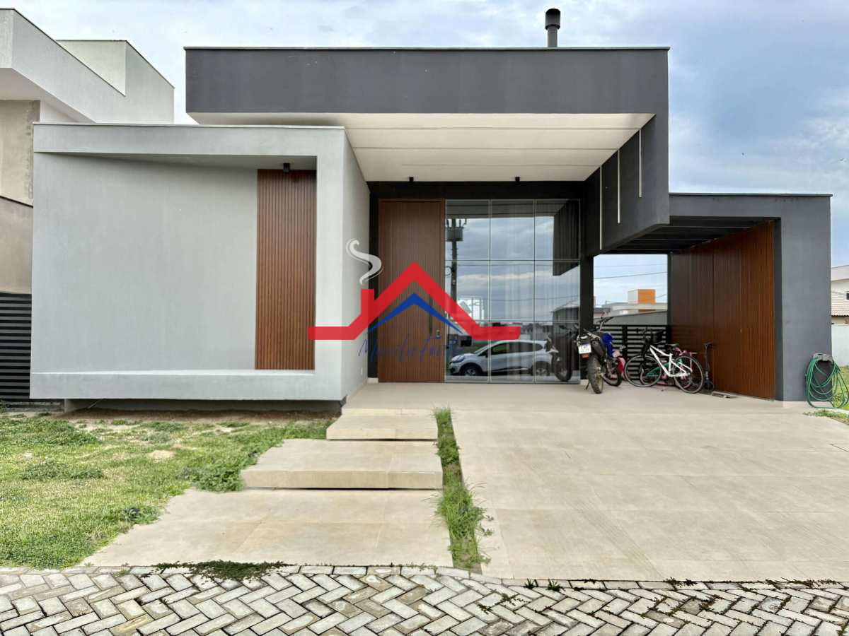 Casa de condomínio à venda em Cabo Frio, Peró, com 4 quartos, 184m² - Marilu Fontes