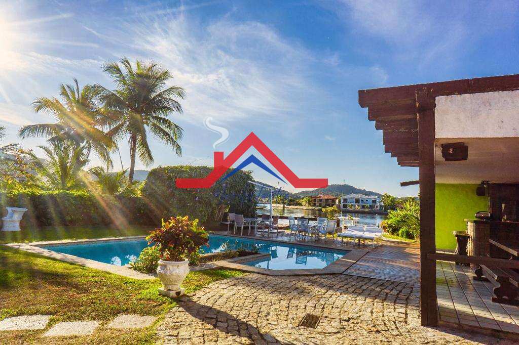Casa de condomínio à venda em Cabo Frio, São Bento, com 9 quartos, 671m² - Marilu Fontes