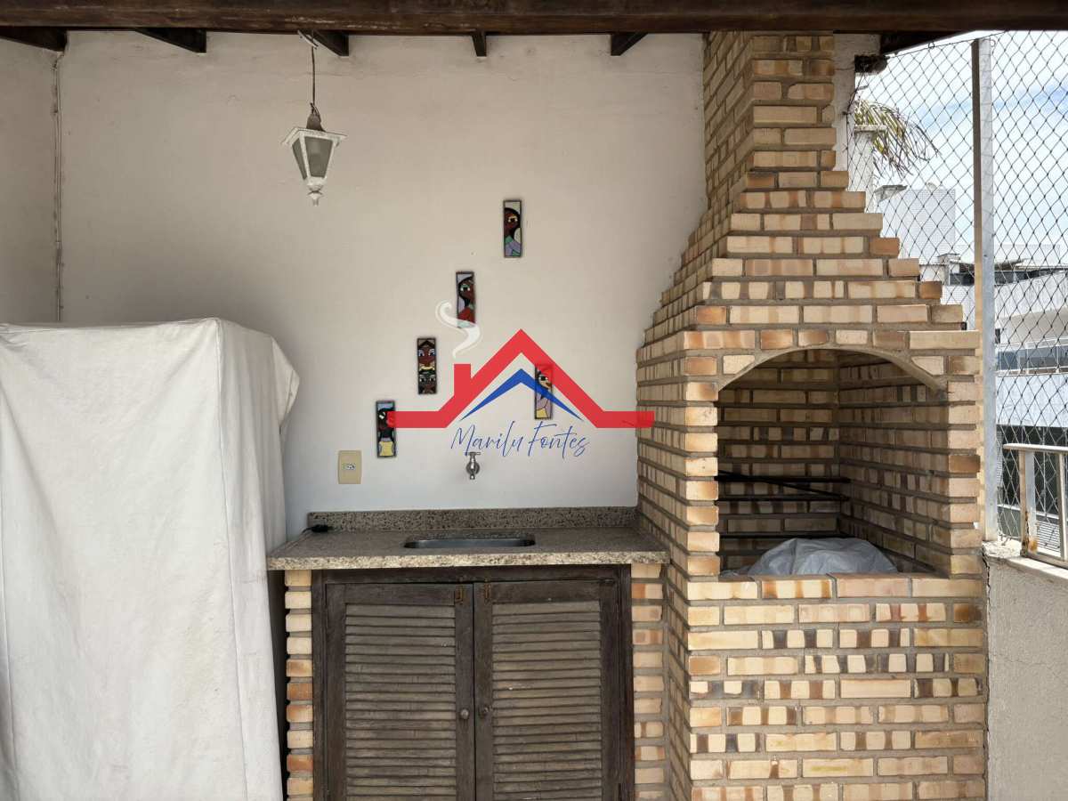 Cobertura à venda em Cabo Frio, Algodoal, com 4 quartos, 174m² - Marilu Fontes